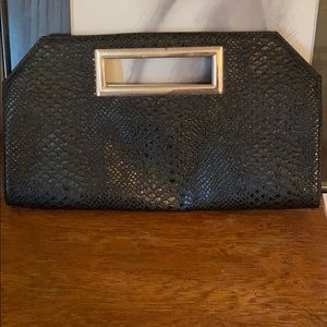 Black clutch